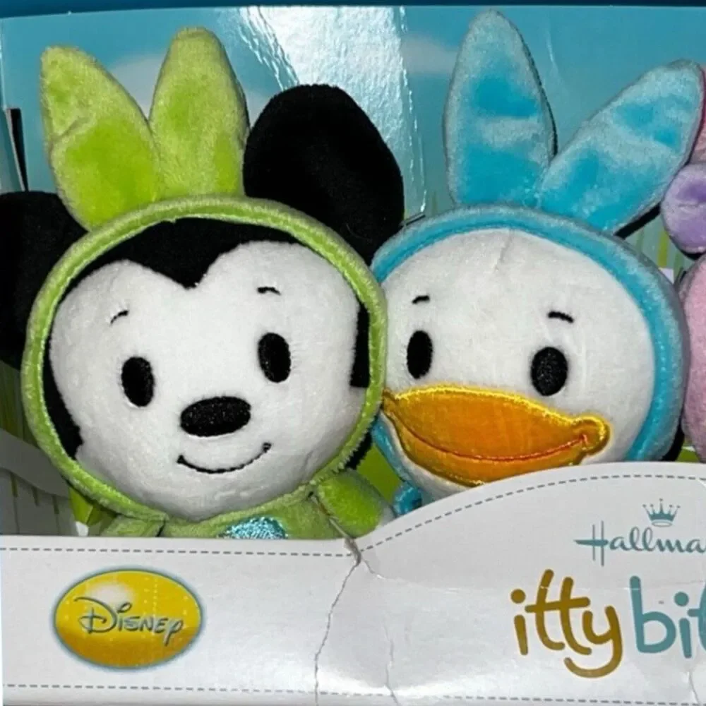 NIP Hallmark Itty Bittys Disney Easter Collector Set of 4